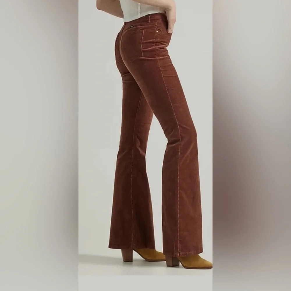 Free People X Wrangler® Corduroy High Rise Fierce Flare Jean Saddle. NWT Sz 8/29 - Picture 3 of 9